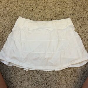 Lululemon size 4 white tennis skirt!